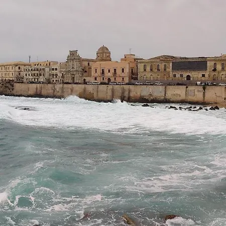 Ortigia Porta Del Mare Apartment